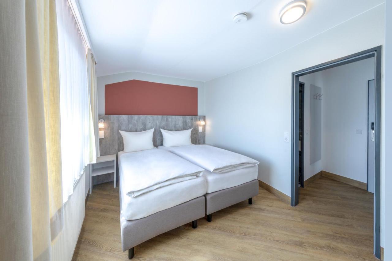 Michels Gaestehaus Meerzeit นอร์เดอร์ไน ภายนอก รูปภาพ