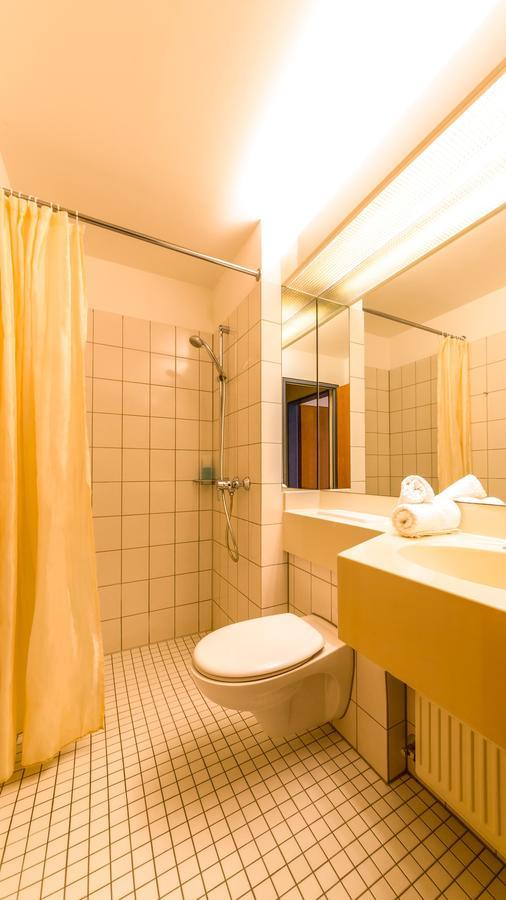 Michels Gaestehaus Meerzeit นอร์เดอร์ไน ภายนอก รูปภาพ