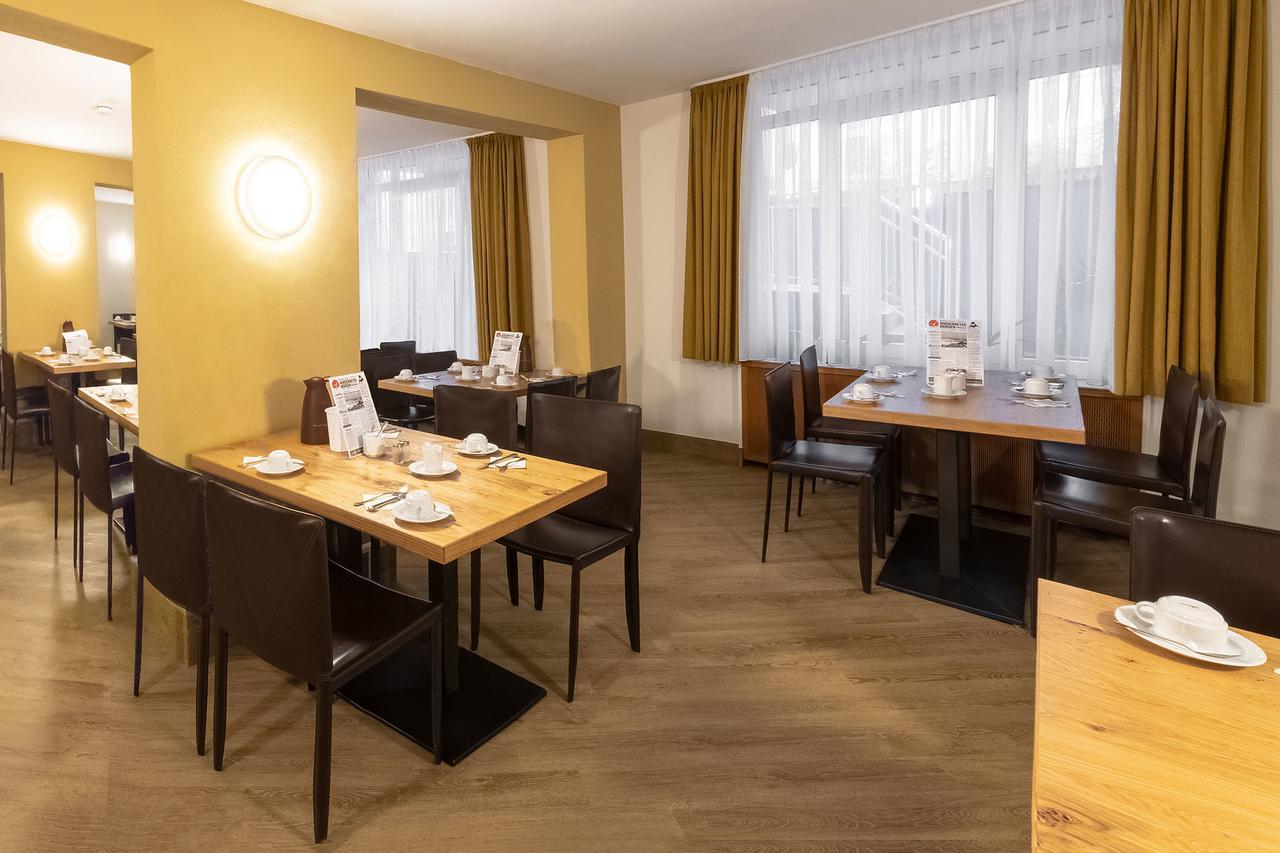 Michels Gaestehaus Meerzeit นอร์เดอร์ไน ภายนอก รูปภาพ